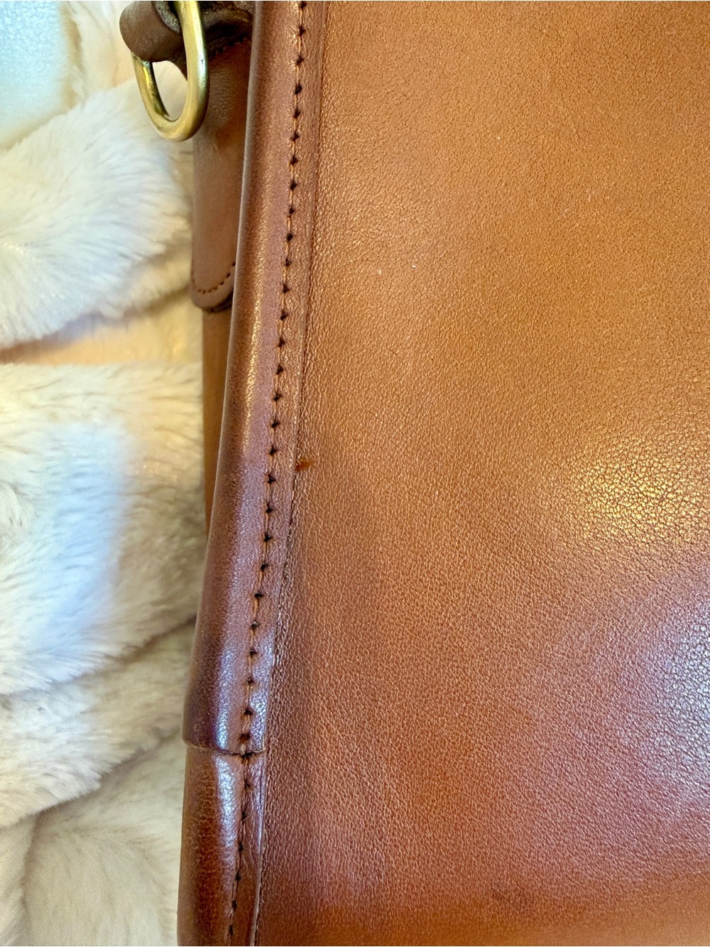 Vintage Coach Court bag in British Tan 9870 - Picture 7 of 16
